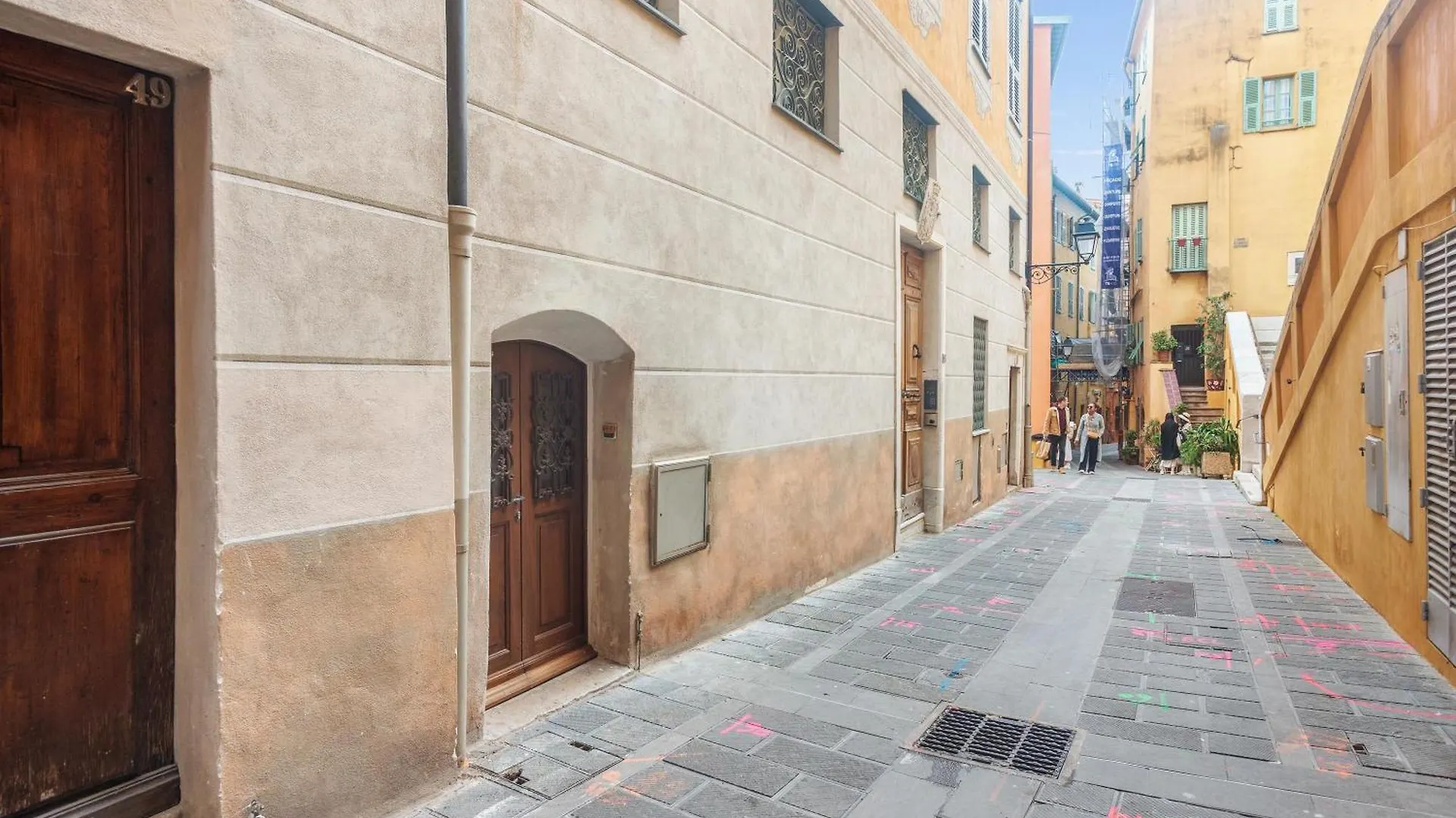 Rue Longue - Happy Rentals Menton